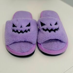 Halloween Fuzzy Purple slippers - size 36-37